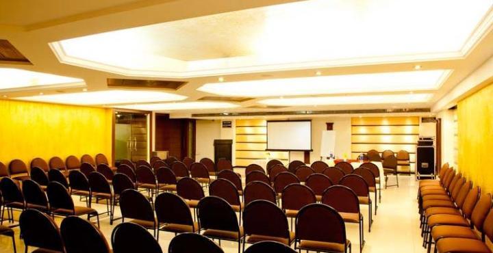 Hotel Klg International Zirakpur المظهر الخارجي الصورة