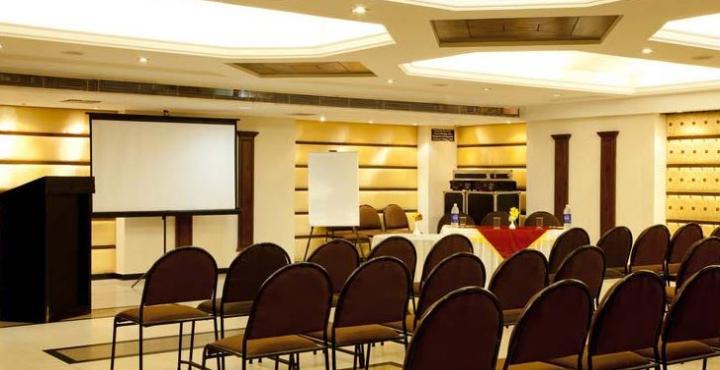 Hotel Klg International Zirakpur المظهر الخارجي الصورة