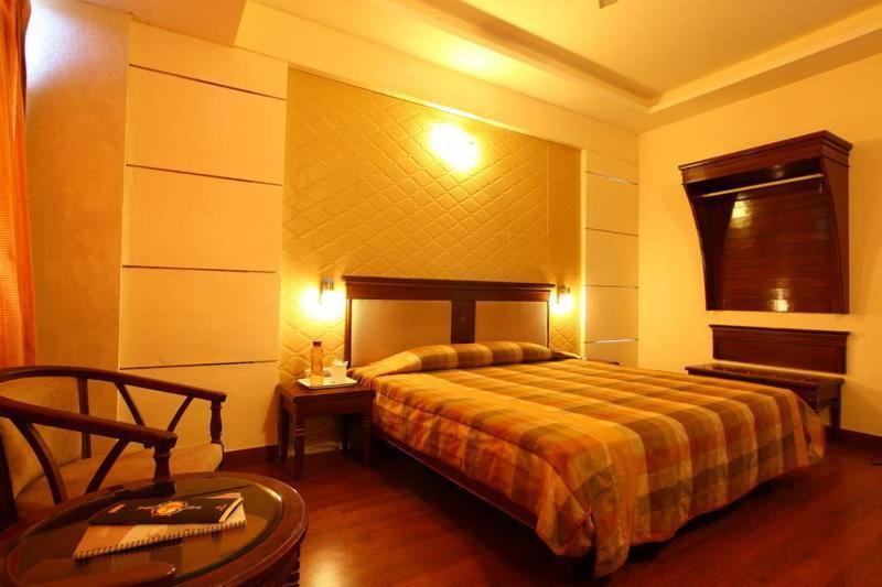 Hotel Klg International Zirakpur المظهر الخارجي الصورة