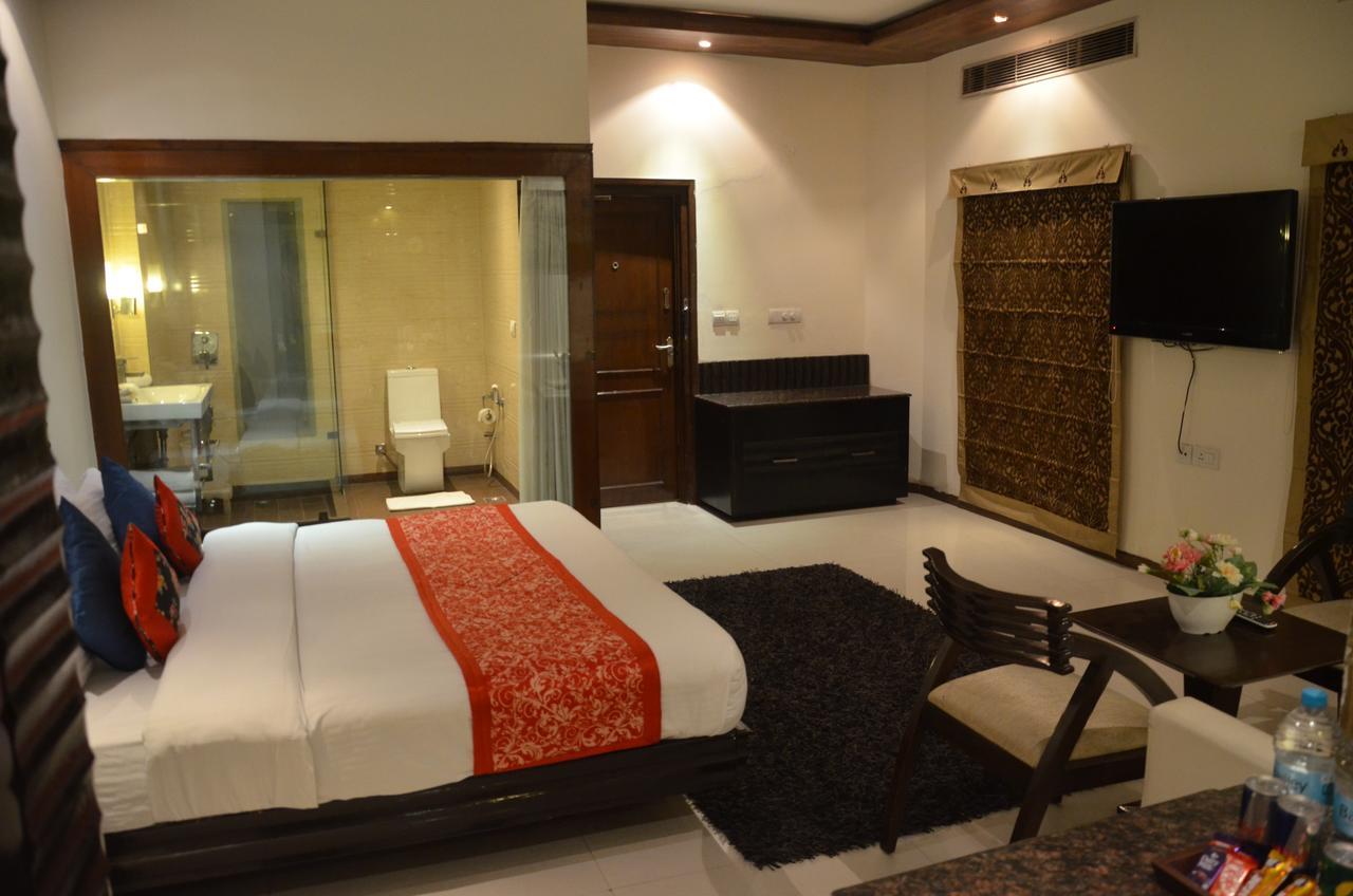 Hotel Klg International Zirakpur المظهر الخارجي الصورة
