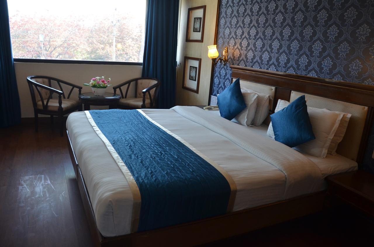 Hotel Klg International Zirakpur المظهر الخارجي الصورة