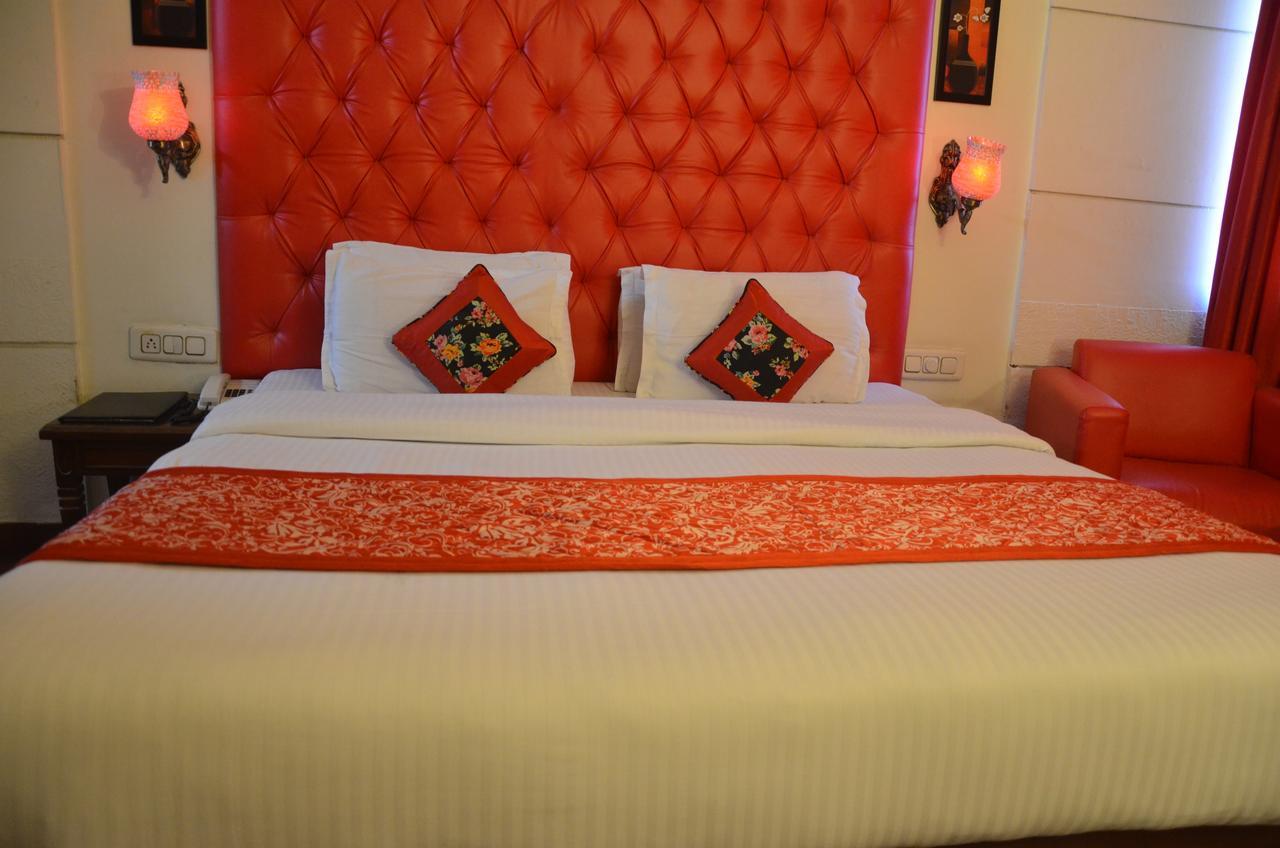 Hotel Klg International Zirakpur المظهر الخارجي الصورة