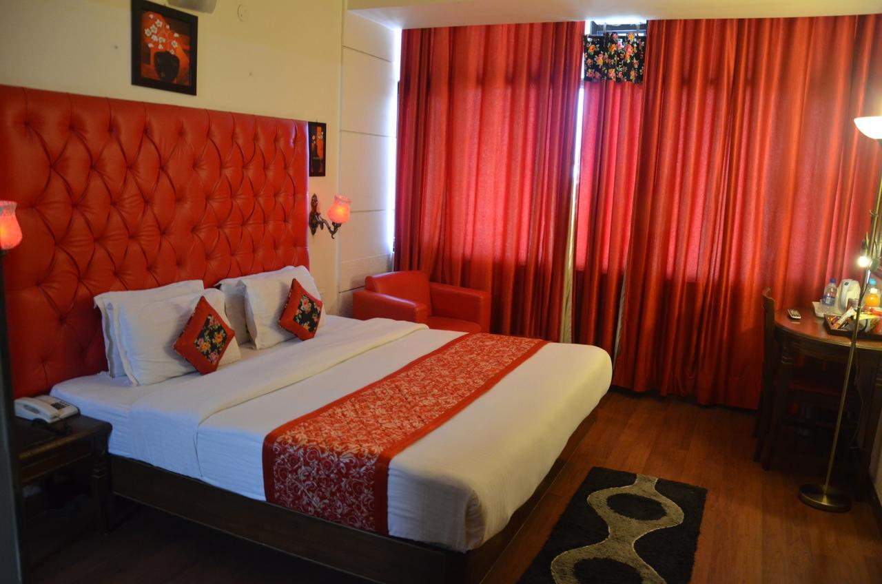 Hotel Klg International Zirakpur المظهر الخارجي الصورة
